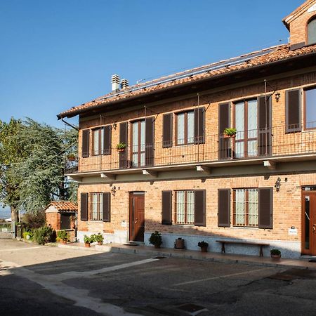 Casa Rubbo - Appartamento 'Como' Nelle Langhe Alba  Bagian luar foto