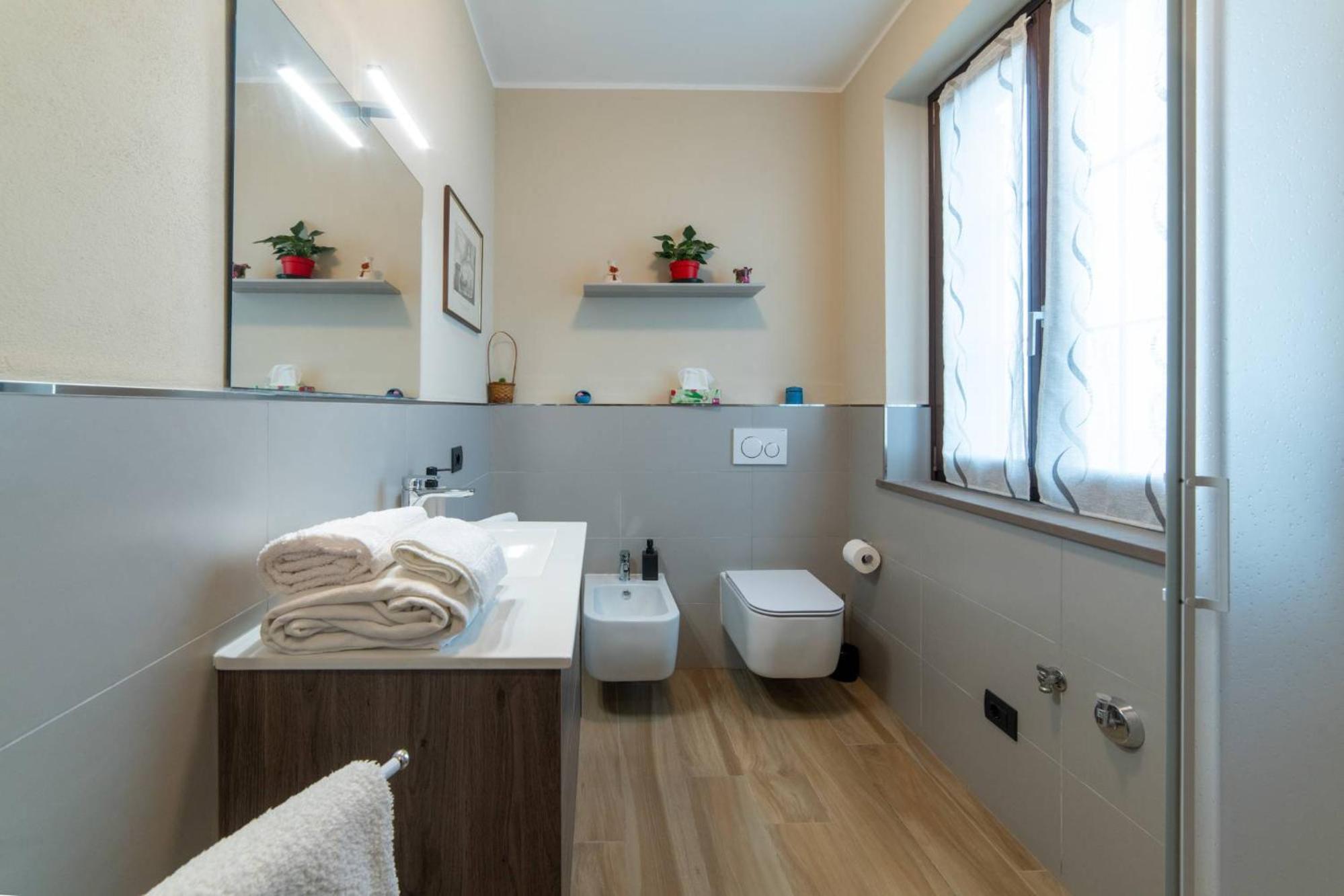 Casa Rubbo - Appartamento 'Como' Nelle Langhe Alba  Bagian luar foto